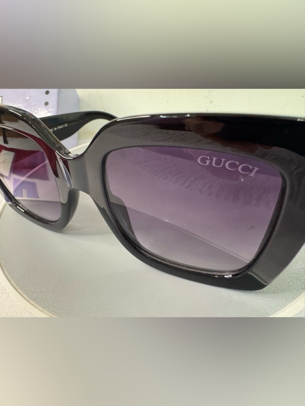 Gucci Oversized Sunglasses Full Inclusion - Picture 6 of 17
